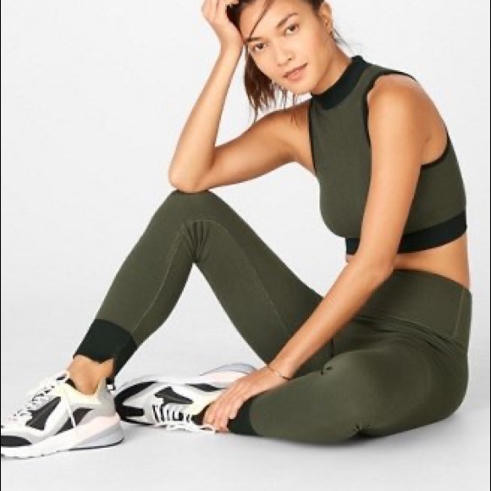 Fabletics Liza Koshy High-Waisted Size S Short